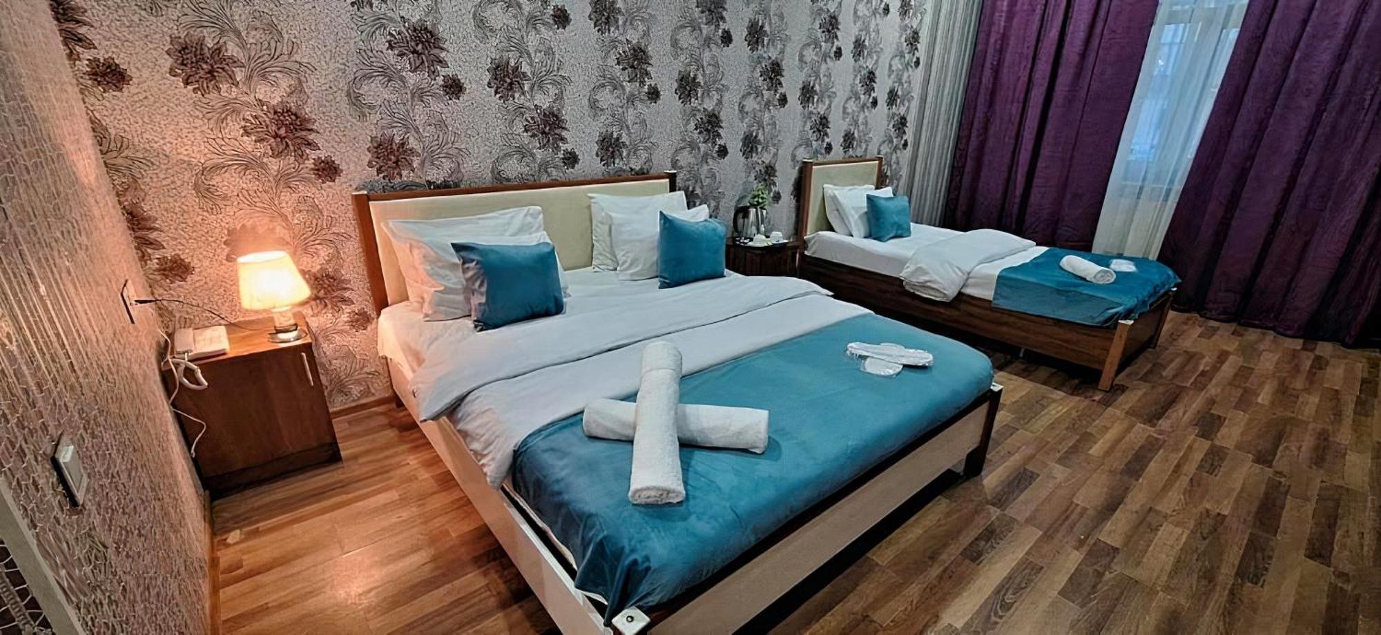 Nord West Hotel Baky Esterno foto